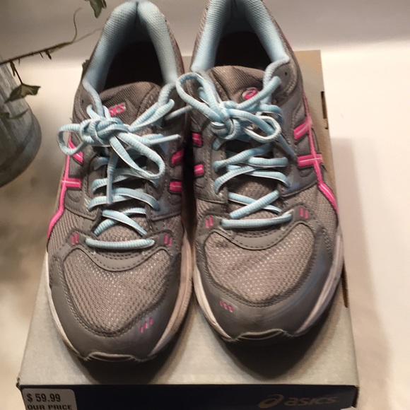 asics Women’s Sneaker - Picture 2 of 4